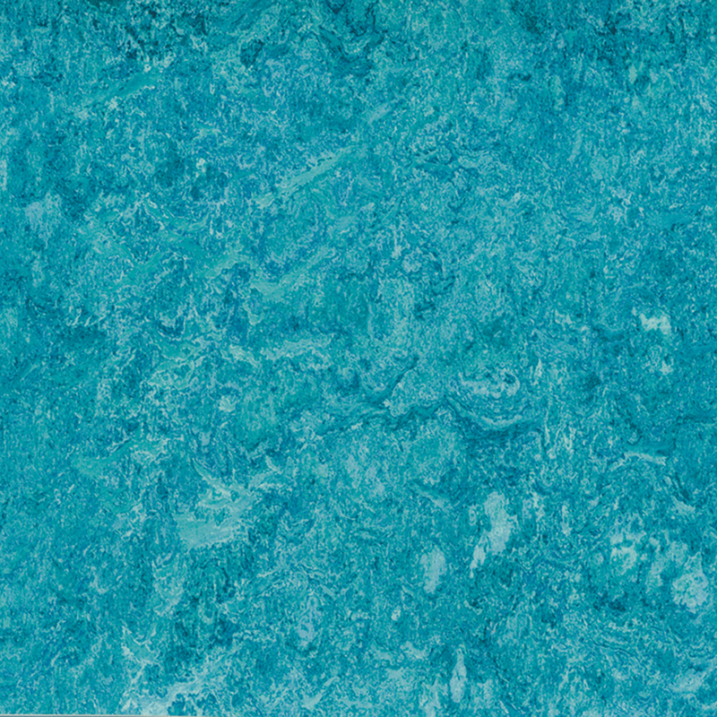 Resistência a manchas e pisos heterogêneos de baixo custo