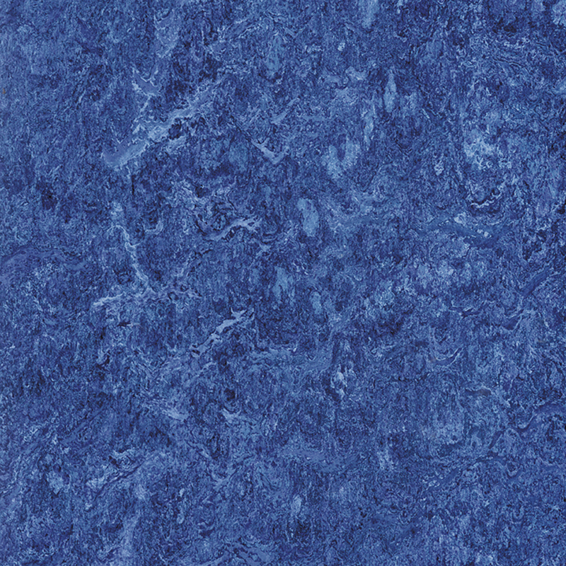 Resistência a manchas e pisos heterogêneos de baixo custo